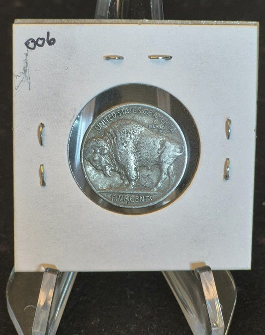 1938-D Buffalo Nickel Denver Mint 5C XF+ Bold Date & Mint Mark W/ Full Horn Cape