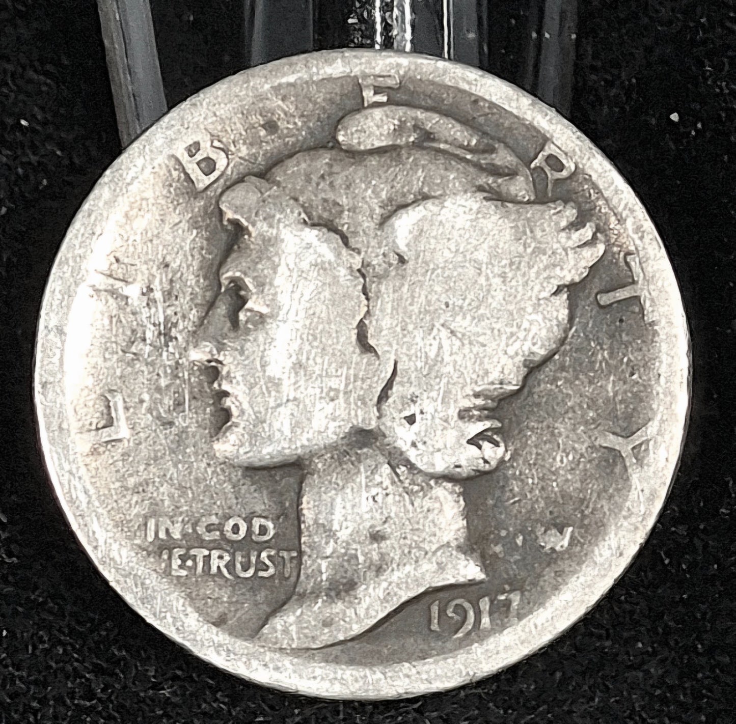 1917 D MERCURY DIME BETTER DATE🥈90% SILVER🥈  SELLING AS SHOWN 10C