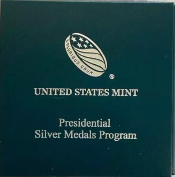 (2023) Abraham Lincoln Presidential Silver Medal .999 Silver 1oz Medal OGP & COA