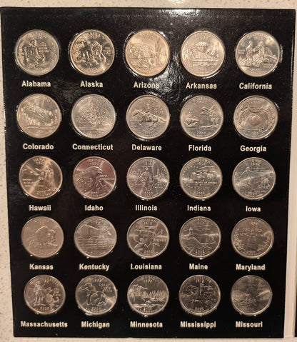 US STATE QUARTER SET P & D MINTS WITH ALBUMS, 1999 THRU 2008. 100 UNC QUARTERS